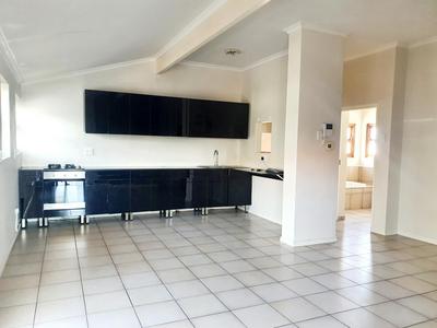 Apartment / Flat For Rent in Woodstock Upper, Cape Town