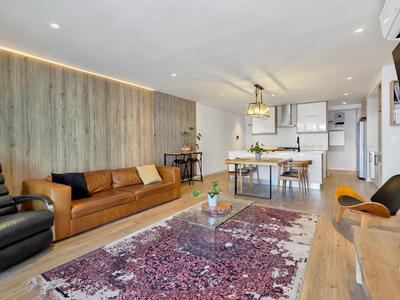 Apartment / Flat For Sale in Sea Point, Cape Town